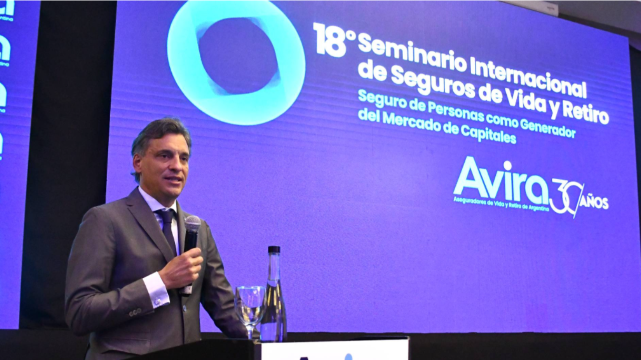 Autoridades, especialistas y referentes del sector se reunieron en la ciudad de Buenos Aires para debatir sobre el rol del Seguro de Personas en la economía argentina.