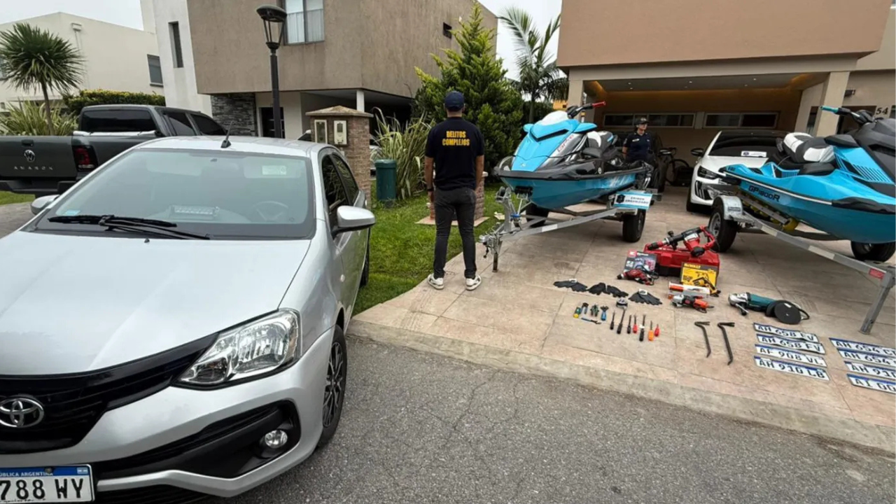 Las fuerzas policiales desbarataron a una banda criminal de alto nivel que tenía su base en countries en la vera de la Autopista La Plata-Buenos Aires.