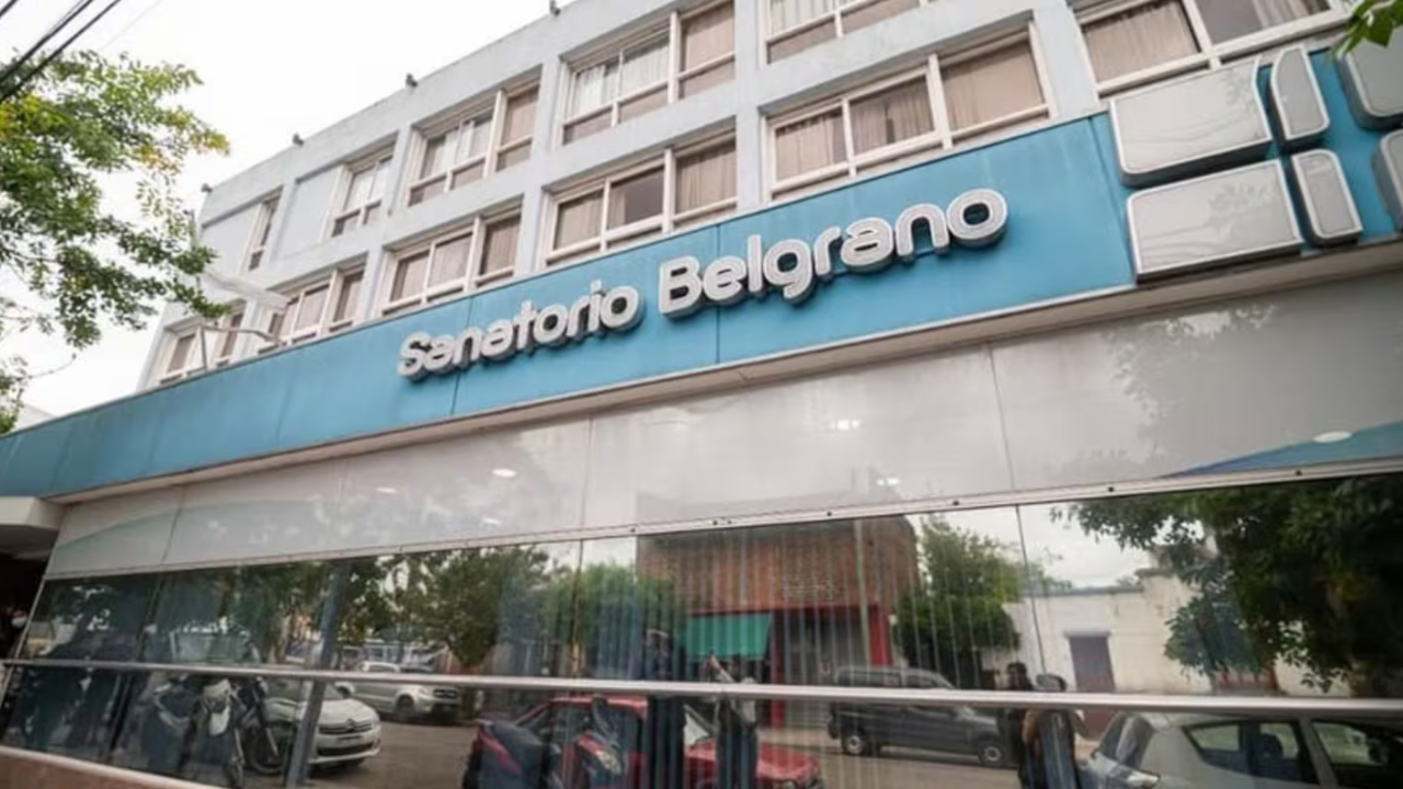 La Justicia determinó que hubo negligencia en el postoperatorio al no indicarse anticoagulantes para prevenir trombosis.