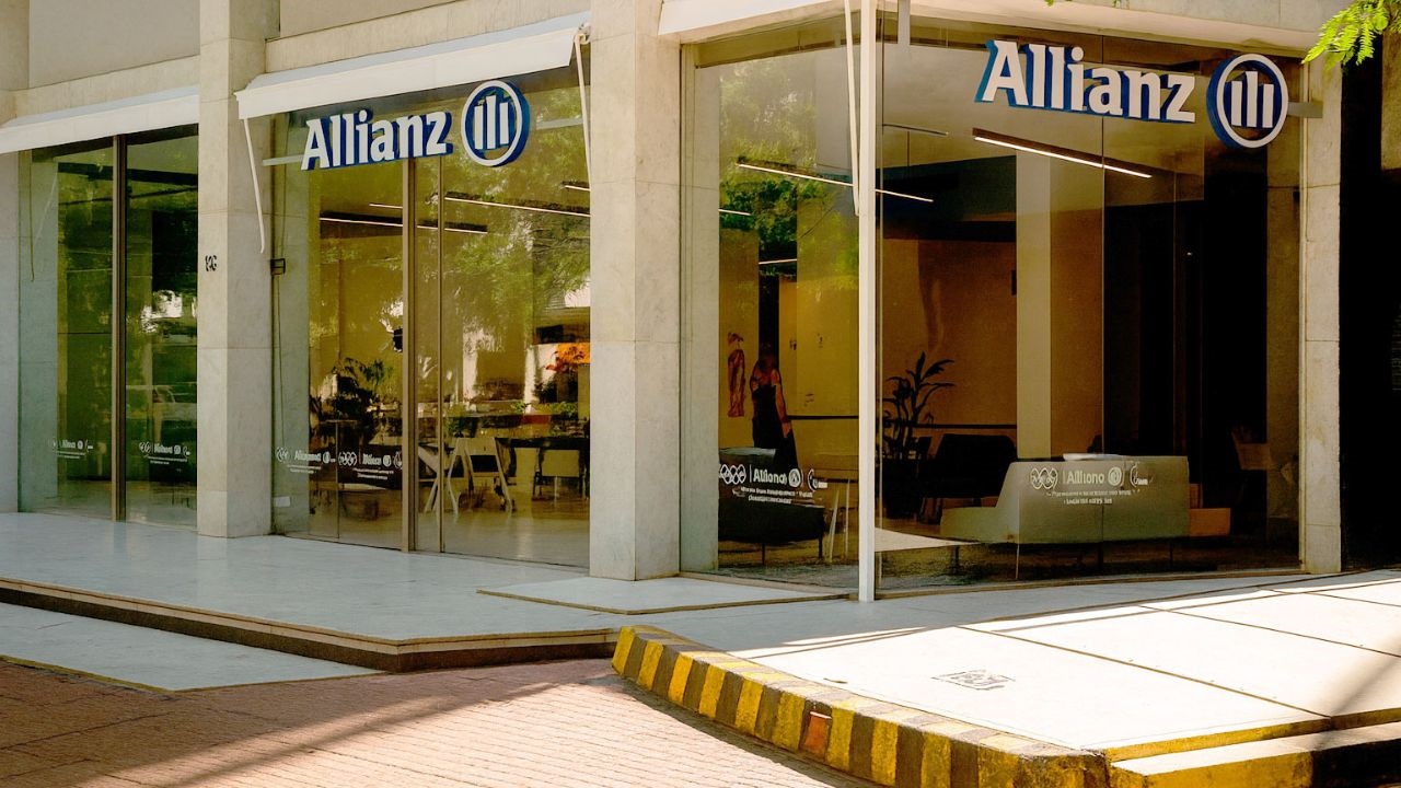 La compañía líder mundial en seguros y servicios financieros, inauguró su nueva oficina en la ciudad de Córdoba, ubicada en Av. Figueroa Alcorta 86.