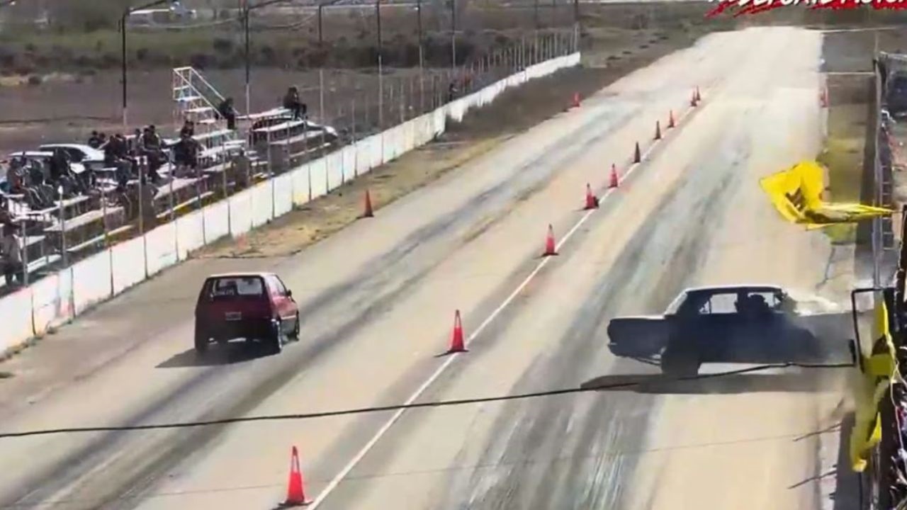 Un vehículo se desvió de la pista e impactó contra el muro perimetral y las gradas. El hecho ocurrió durante una jornada marcada por fuertes ráfagas de Zonda.