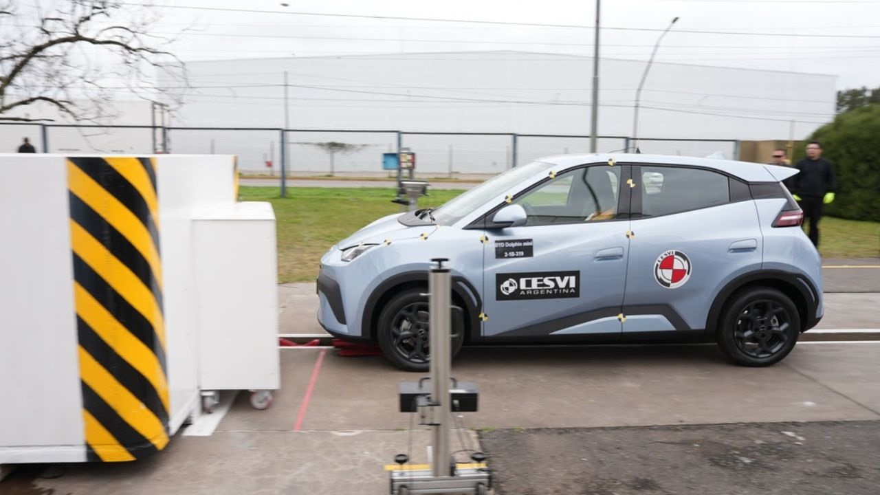 El BYD Dolphin Mini fue el protagonista de una prueba única en el país, que permitió evaluar su reparabilidad y validar los procedimientos de seguridad.